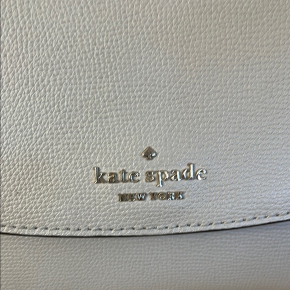 Kate Spade Gray Crossbody Bag with Adjustable Strap - Picture 5 of 9